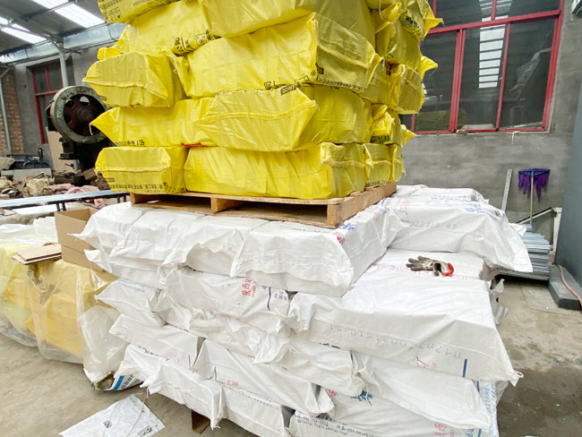 大量庫存及裝車